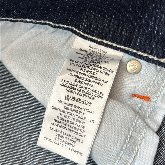 True Religion Geno Relaxed Slim Jeans NWT - Picture 9 of 9